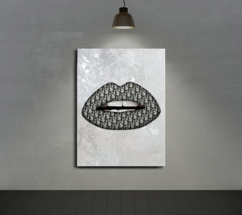 Hochwertiger Print auf Acrylglas Motiv "Dior Lips" - Sneakergott