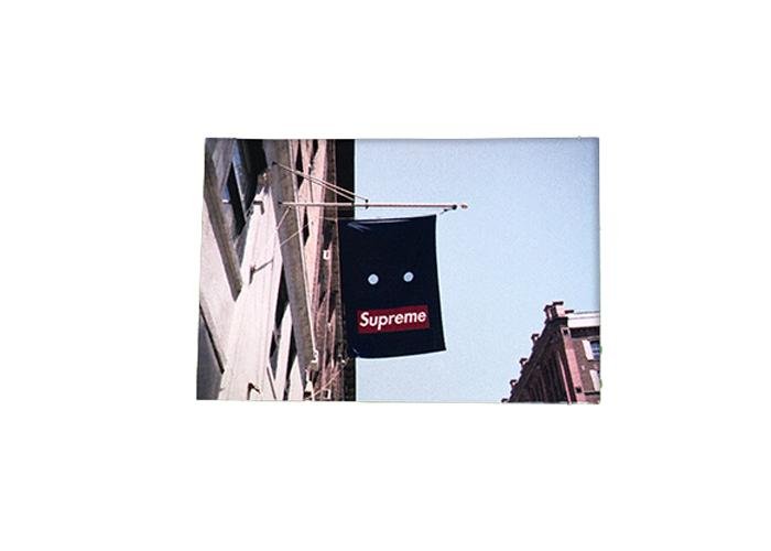 Supreme Banner Sticker - Sneakergott